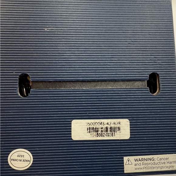 New Men’s cross necklace and curb link bracelet set, stainless steel w/diamonds - Picture 9 of 9